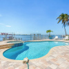 Отель Sea Breeze Bay - 950 San Carlos Drive 4 Bedroom Home by RedAwning, фото 15