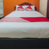 Отель OYO 2010 Satria Guest House, фото 27