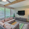 Отель Hot Springs Village Abode w/ Deck, Grill & Sunroom, фото 15