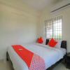 Отель OYO 13943 Home Modern 2BHK Boat House, фото 18