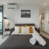 Отель Trendy Melbourne 2 Bedroom Apartment by BnB Pro, фото 15