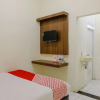 Отель OYO 709 Menjangan Residence at Klayatan, фото 7