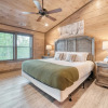 Отель Wanderer by Avantstay Sleeps 34, A+ Custom Smokies Cabin, фото 19