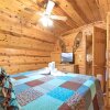 Отель Mountain Mist - Two Bedroom Cabin, фото 10