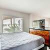 Отель Beautiful San Diego Private Entrance Open Bedroom + Upstairs Loft! (H1), фото 4