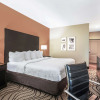 Отель La Quinta Inn & Suites by Wyndham Beeville, фото 5