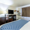 Отель Econo Lodge Inn and Suites, фото 5
