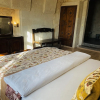 Отель The Village Cave Hotel, фото 3