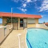 Отель Beachfront Studio and Private Pool, фото 9