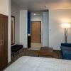 Отель Holiday Inn Express Hotel & Suites Roseville-Galleria Area, an IHG Hotel, фото 6