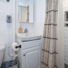 Отель Spacious 4BR CozySuites in Old Town Alexandria, фото 8
