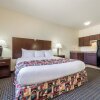 Отель Days Inn And Suites Wyndham Cleburne Tx, фото 7