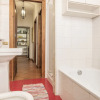 Отель Trastevere Roomy Apartment, фото 8