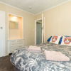 Отель Waitangi Beach Unit A, фото 17
