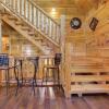 Отель Moonlight Theater Lodge, 3 Bedrooms, Hot Tub, Pool, Sleeps 14, фото 10