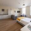 Отель Apartment 6 Isabella House Hereford в Херефорде