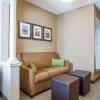 Отель Comfort Suites West Warwick - Providence, фото 11