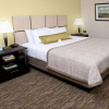 Отель Candlewood Suites Davenport, an IHG Hotel, фото 22