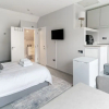 Отель Luxury 5BD Guesthouse, фото 3