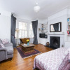 Отель Spacious 1BR Garden Flat in Brixton, фото 4