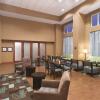Отель Hampton Inn & Suites Greenfield, фото 13