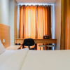 Отель Fabulous Studio Grand Dhika City Apartment, фото 4