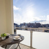Отель Modern Chic 2BR Apt W Balc close 2 cntr, фото 1