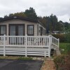 Отель 2-bed Caravan - Oakdene Forest Park, фото 16