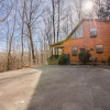 Отель Moonshine Ridge Cabin with Hot Tub and Fire Pit, фото 1