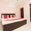 Отель OYO 30274 Temple City Guest House, фото 17