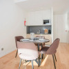 Отель Liiiving in Porto-mouzinho Residence Apartment 2F, фото 14