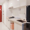 Отель Homey Studio Room At Sky House Bsd Apartment, фото 8