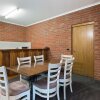 Отель Burke And Wills Motor Inn Swan Hill, фото 32