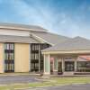 Отель Days Inn by Wyndham Indianapolis Northeast в Индианаполисе