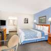 Отель Days Inn by Wyndham Cedar Falls- University Plaza, фото 5