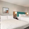 Отель Hampton Inn & Suites by Hilton Kelowna Airport, фото 3