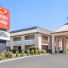 Отель Econo Lodge Inn & Suites East, фото 1