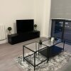 Отель Beautiful 1-bed Apartment in Barking, фото 3