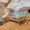 Отель Bears Corner 3 Bedroom Home with Hot Tub, фото 9