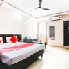 Отель OYO 10136 Hotel Central Suites, фото 3