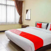 Отель OYO 1740 Tekmira Residence Supratman Syariah, фото 24