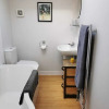 Отель NEW Spacious 3BD House Tunbridge Wells Sleeps 7!, фото 7