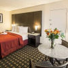 Отель Quality Inn & Suites, фото 4