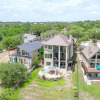 Отель Luxury Lakefront Home-private Dock - Dipping Pool!, фото 1