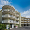 Отель Cabarita Lake Apartments, фото 1