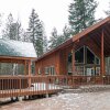 Отель Base Camp Lodge Chalet 2 NW Comfy Cabins, фото 19