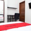 Отель RedDoorz @ Pasir Luyu Buahbatu, фото 12