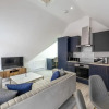 Отель Impeccable 2-bed Apartment in Camberley, фото 6