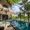 Отель Tropical Private Villa, 3 BR, Canggu Ricefield View, фото 17