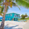 Отель Stunning Coral View Home with Oceanfront Pool by RedAwning, фото 22